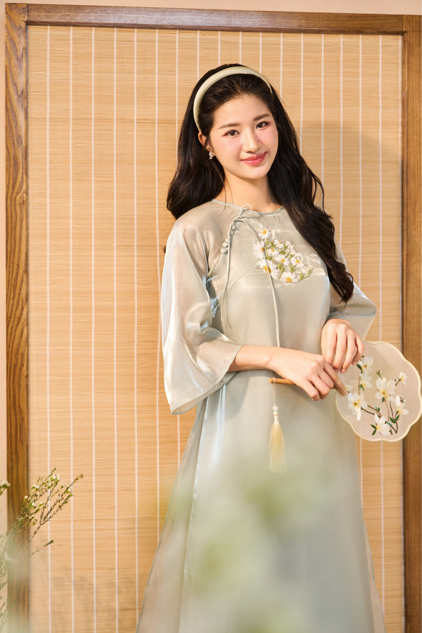 Green Embroidered Daisy Flower Modern Ao Dai (with pants)