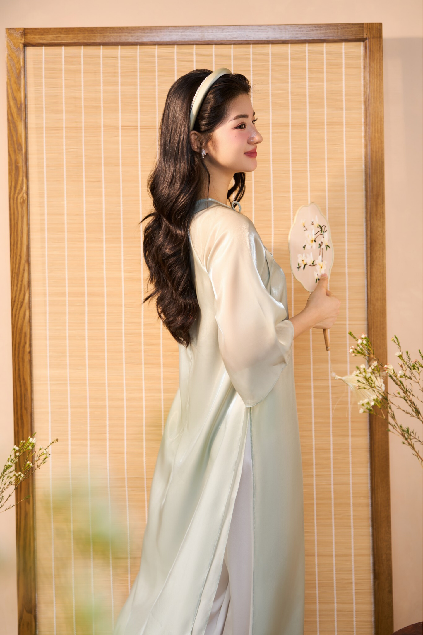 Green Embroidered Daisy Flower Modern Ao Dai (with pants)