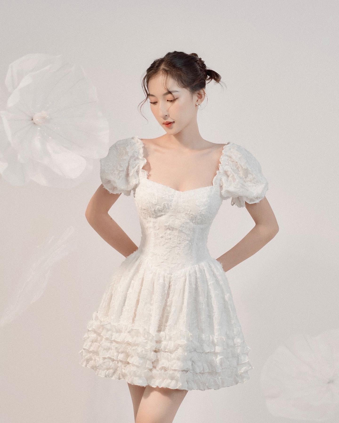 Daisy - Puff Sleeve Little White Dress