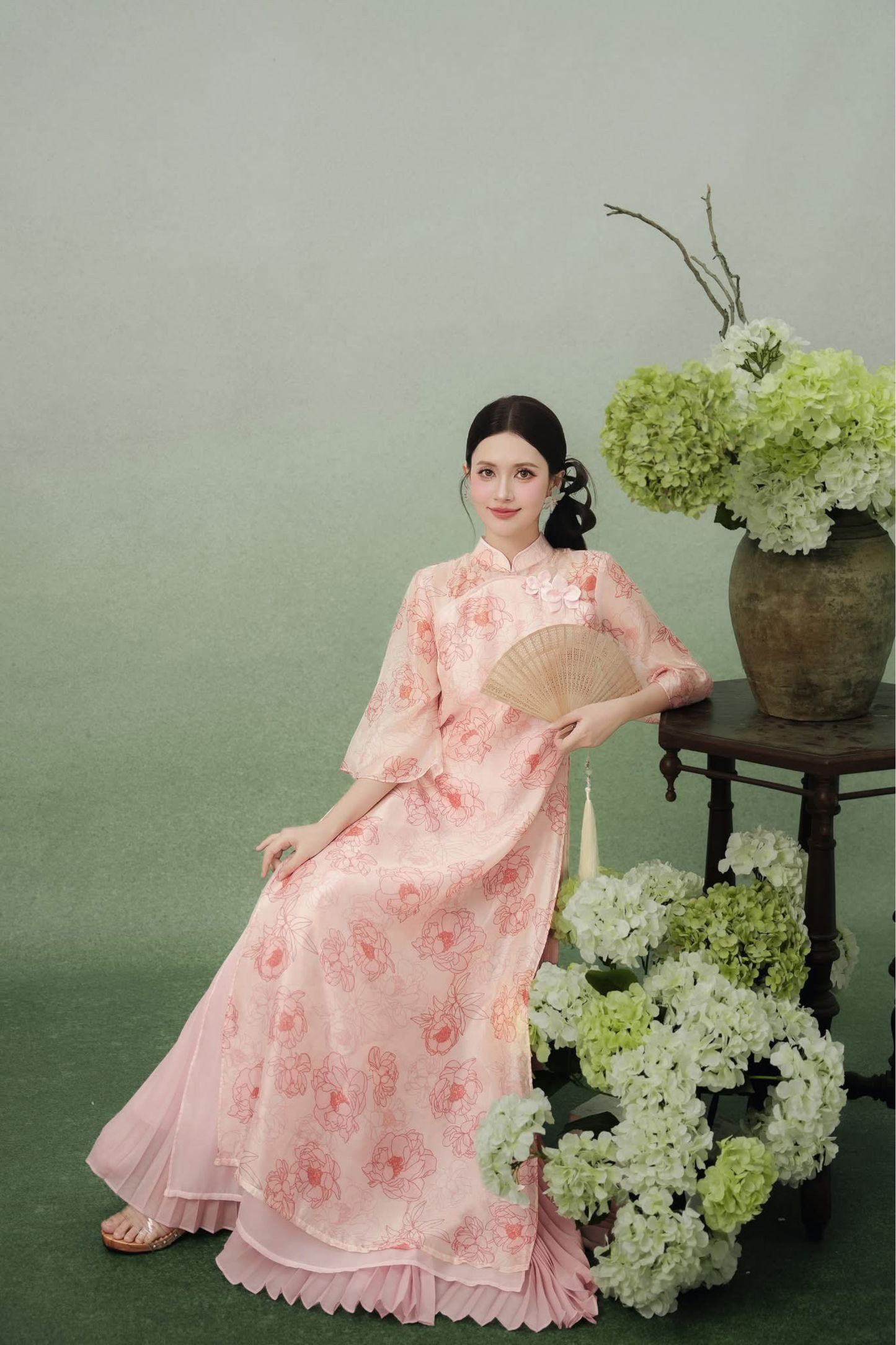 Xuan Nhi - Pink Floral Modern Ao Dai (with pants)