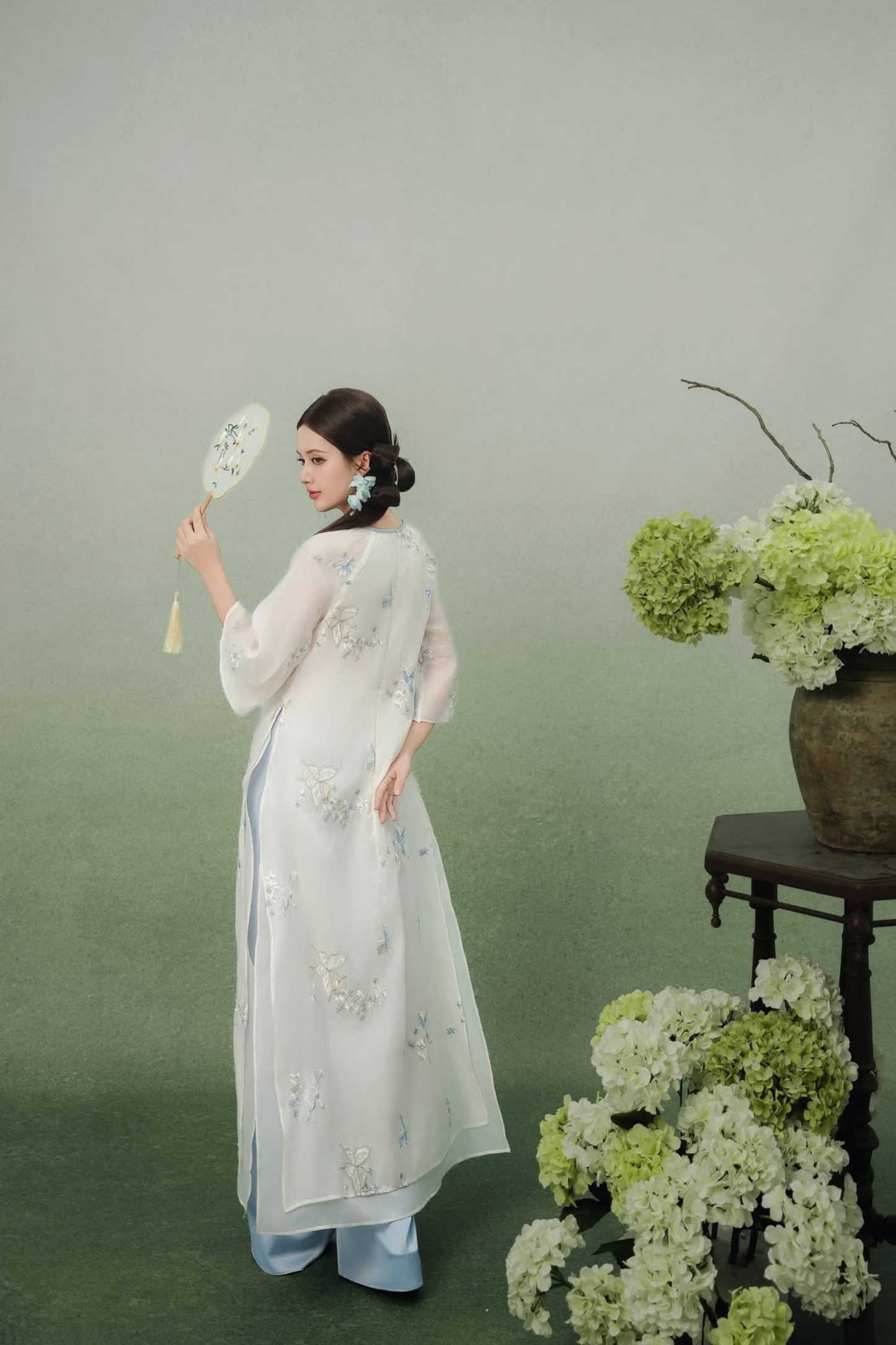 Embroidered Blue and White Butterfly Modern Ao Dai (with pants)