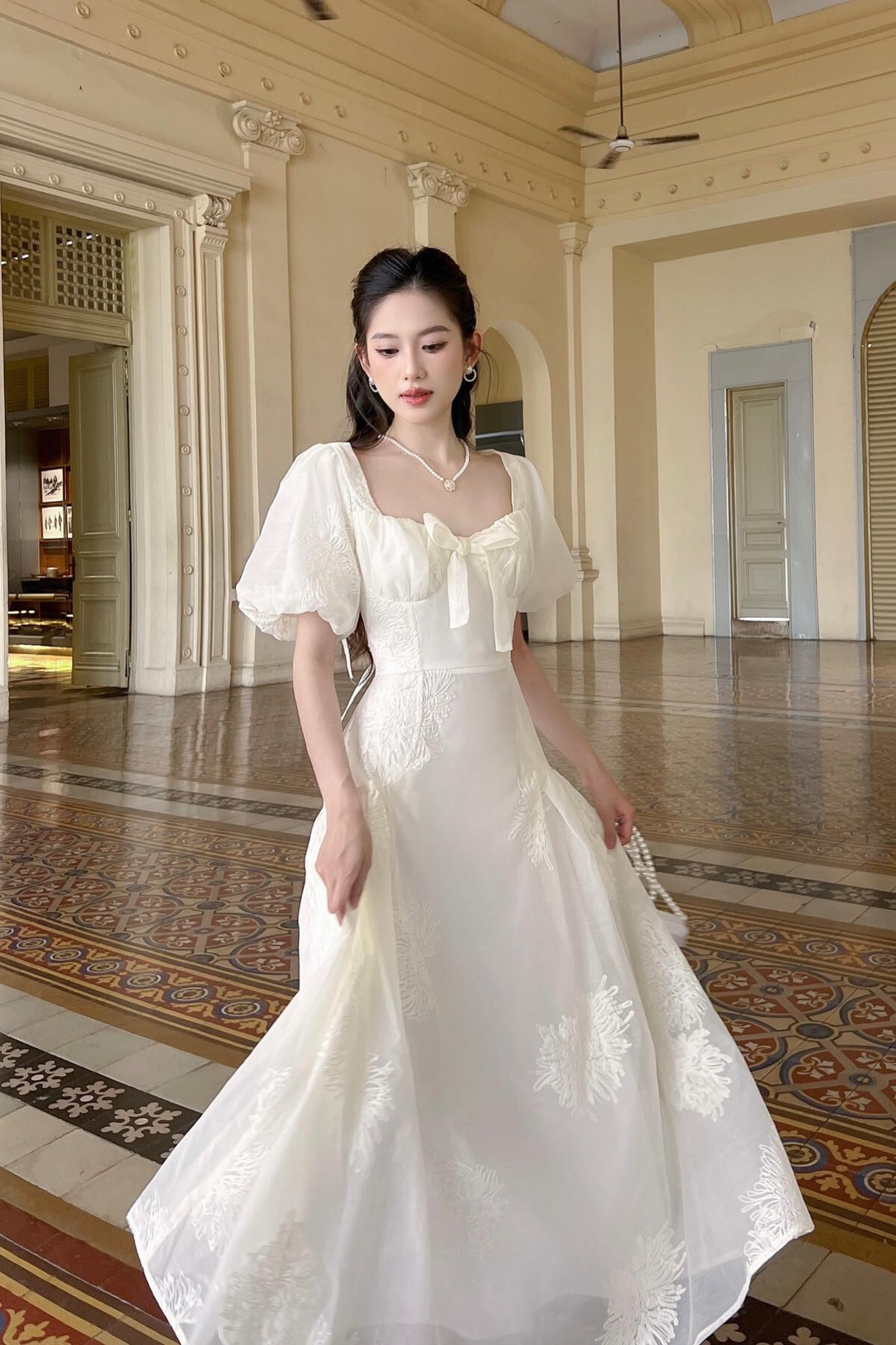 White Rose Dress heilocloset White Rose Dress heilocloset