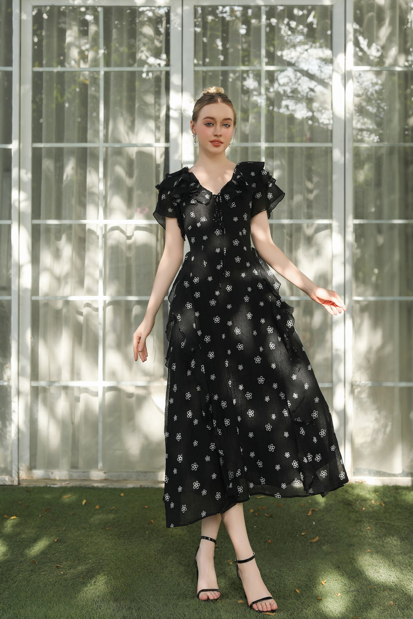 Devon - black floral midi dress