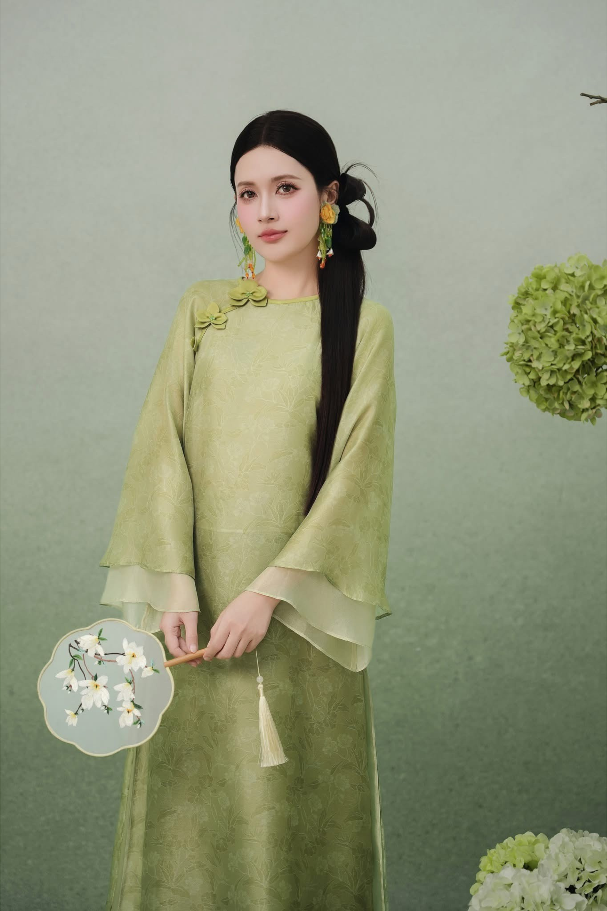 Moc Dao - Green Floral Modern Ao Dai (with pants) Moc Dao - Green Floral Modern Ao Dai (with pants)