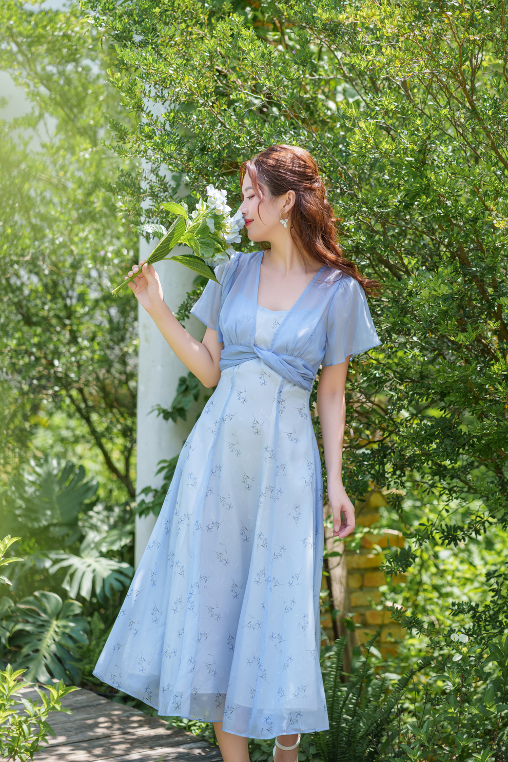 Lovedrobe Blue Floral Maxi with Ruched Sleeves and Metallic Detail